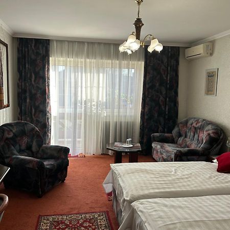 Berettyóújfalu Angela Panzio B&B 외부 사진