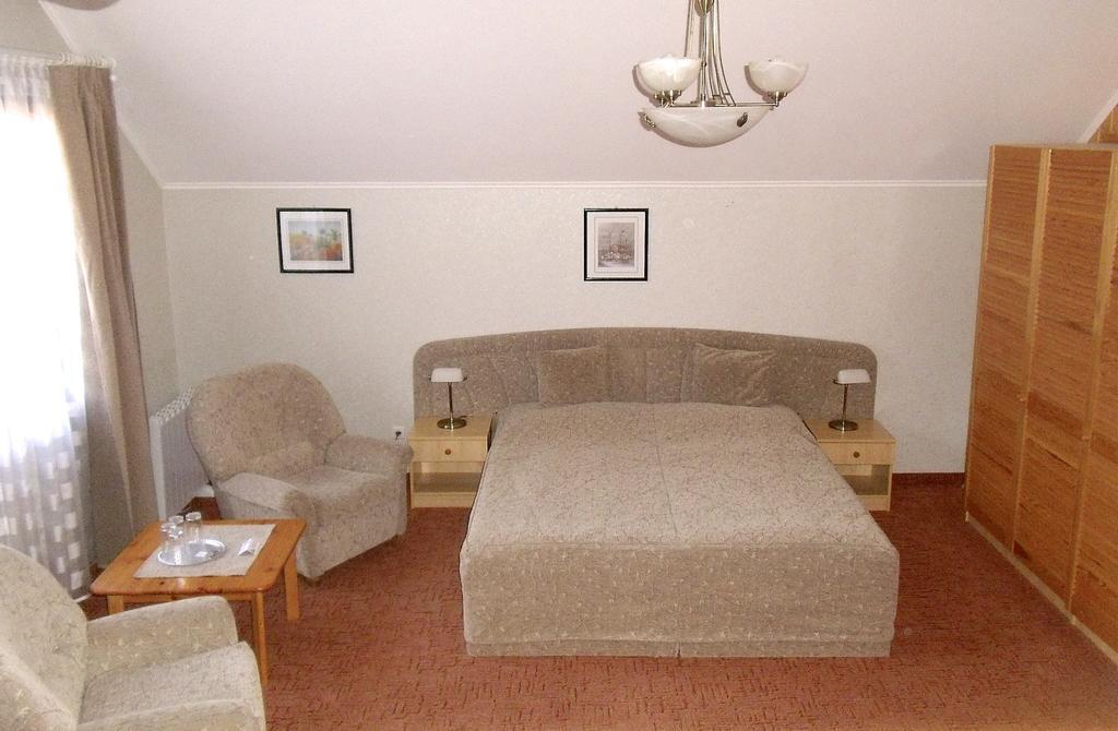 Berettyóújfalu Angela Panzio B&B 객실 사진